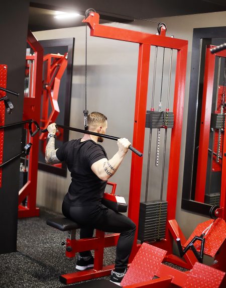 Lat-Pulldown-Machine