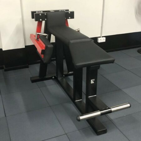 Rear-Delt-Machine
