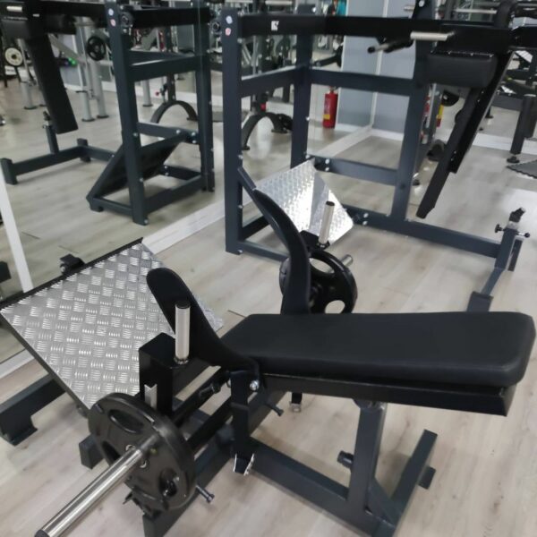 Hip-Thrust-Glute-Machine