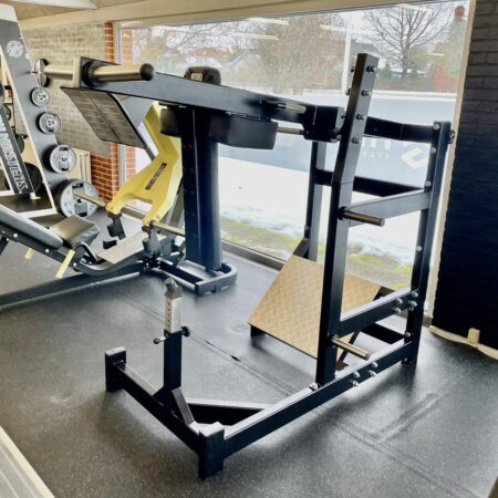 Pendulum-Squat-Machine