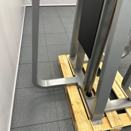Precor-Icarian-Dip-Chin-Assist-320