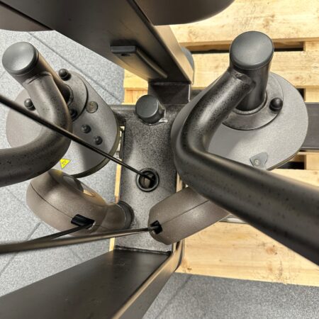 Technogym-Artis-Pectoral-1