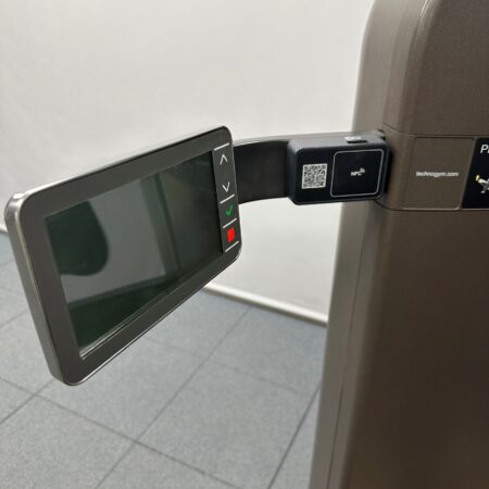 Technogym-Artis-Pectoral-1