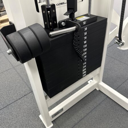 Cybex-VR2-Chest-Press