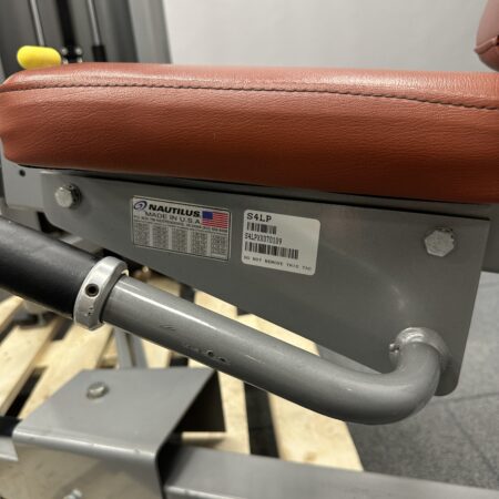 Nautilus-Studio-Selectorized-Leg-Press