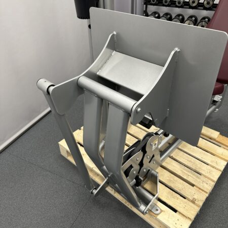 Cybex-VR3-Leg-Press-1