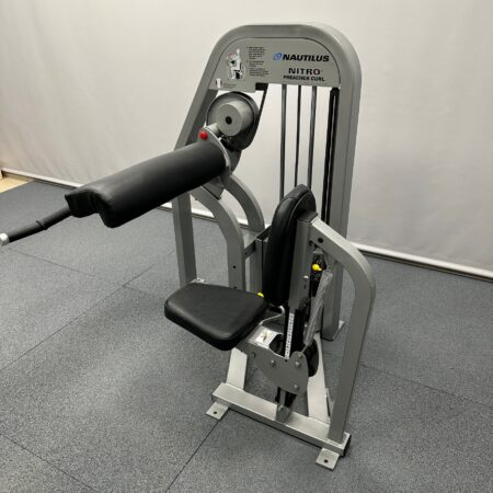 nautilus-nitro-preacher-curl