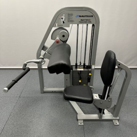 nautilus-nitro-preacher-curl