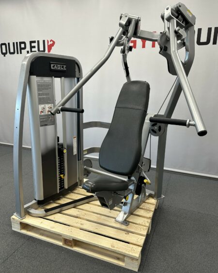 Cybex-EAGLE-Chest-Press-1