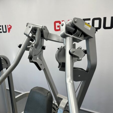 Cybex-EAGLE-Chest-Press-1