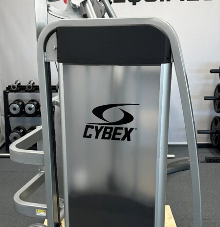 Cybex-EAGLE-Chest-Press-1