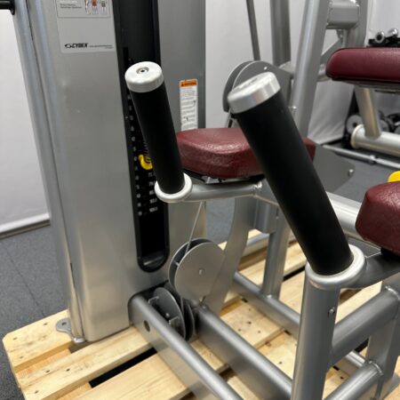 Cybex-VR1-Glute-1