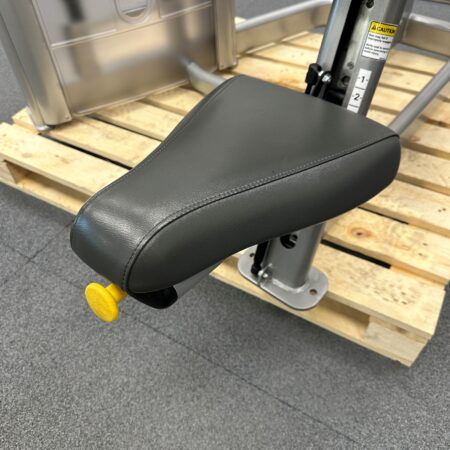 Cybex-VR3-Overhead-Press-1
