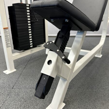 Life-Fitness-Pro1-Incline-Chest-Press-1