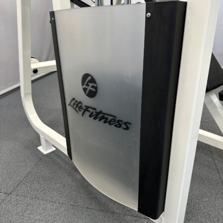 Life-Fitness-Pro1-Incline-Chest-Press-1