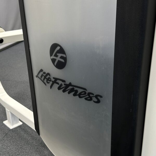 Life-Fitness-Pro1-Incline-Chest-Press-1