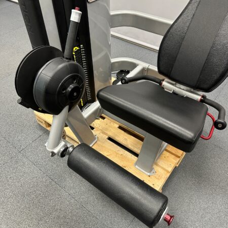 Star-Trac-Inspiration-Leg-Extension-1