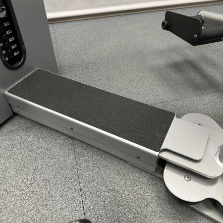 Cybex-VR1-Hip-Abduction-Adduction-1