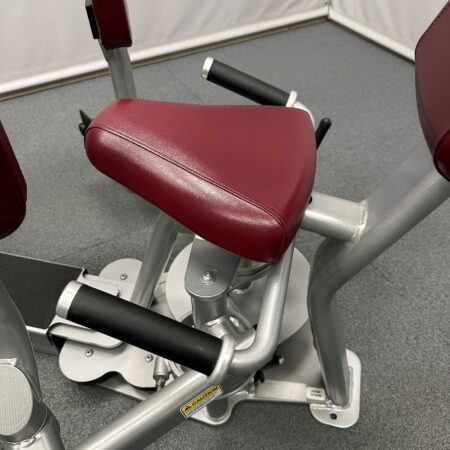 Cybex-VR1-Hip-Abduction-Adduction-1