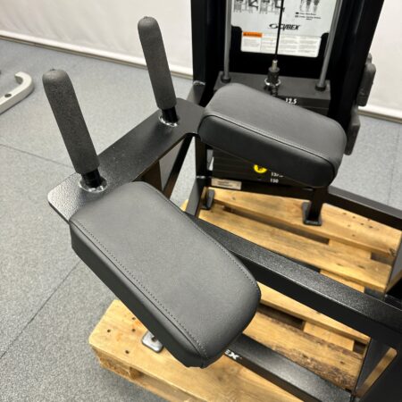 Cybex-VR2-Glute-1