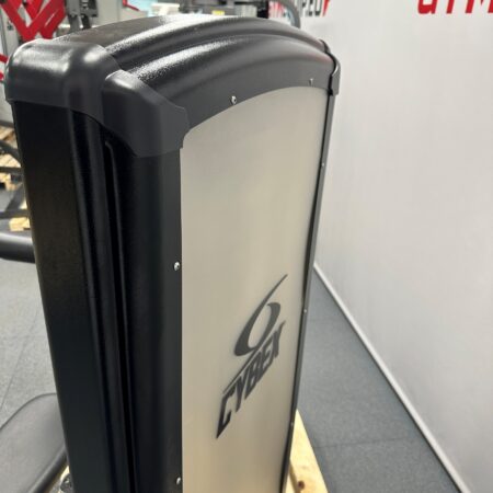 Cybex-VR3-Arm-Curl-black-1