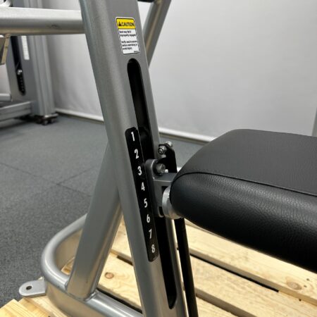 Cybex-VR3-Arm-Curl-grey-1-1