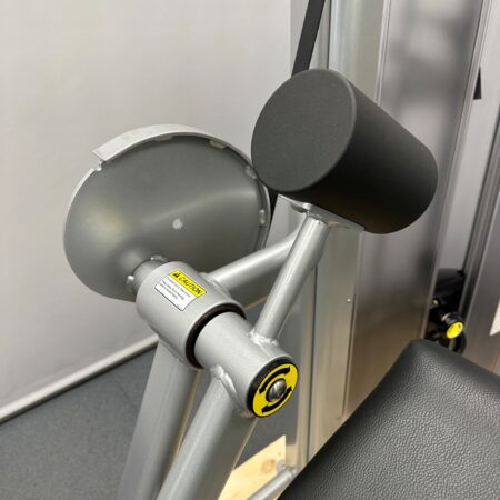 Cybex-VR3-Arm-Curl-grey-1-1