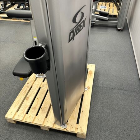 Cybex-VR3-Arm-Curl-grey-1-1