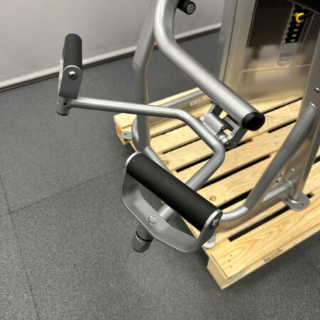 Cybex-VR3-Arm-Curl-grey-1-1