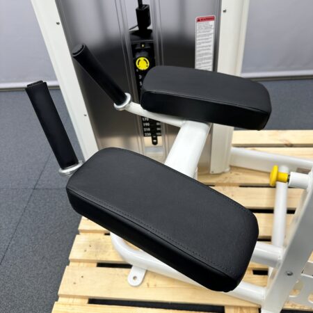 Cybex-VR3-Glute-1