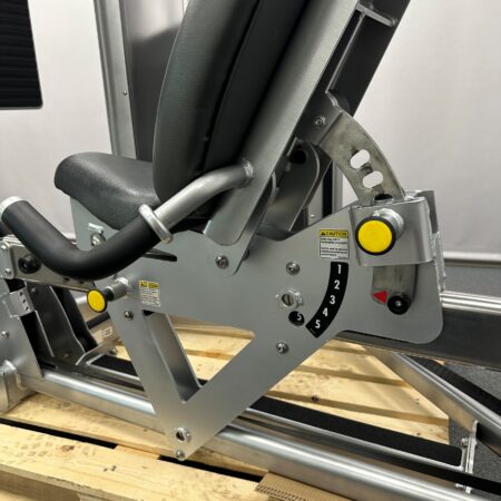 Cybex-VR3-Leg-Press-2-1