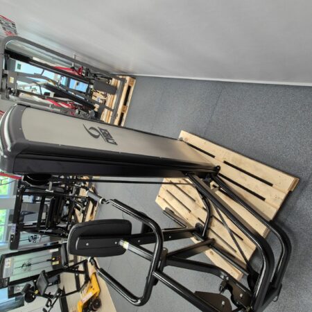 Cybex-VR3-Tricep-Press-1