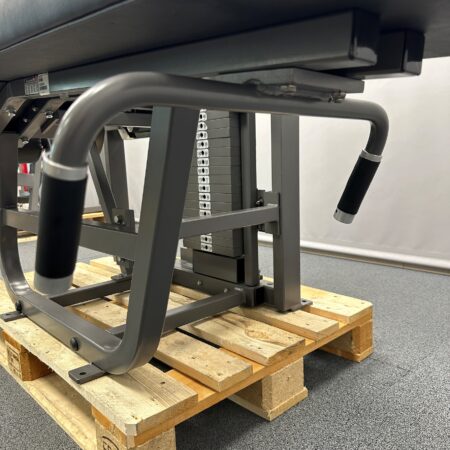 Nautilus-2ST-Prone-Leg-Curl-1