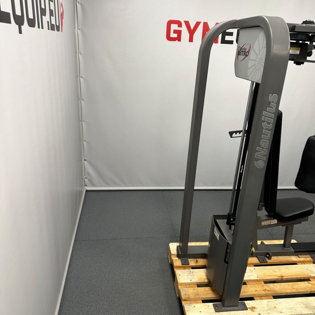 Nautilus Nitro Rear Delt Pec Fly - Branded Used Gym Equipment