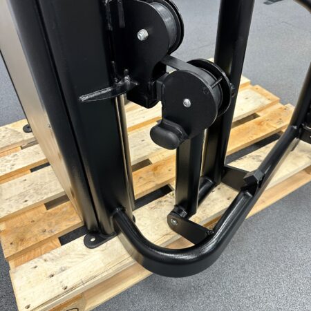 Cybex-VR3-Abdominal-black-1