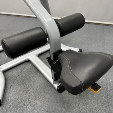 Precor-Discovery-Plate-Loaded-Lat-Pulldown-1