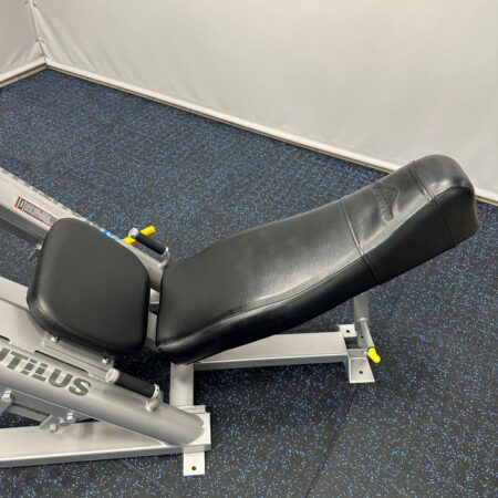 Nautilus-XPLOAD-Incline-Leg-Press-1