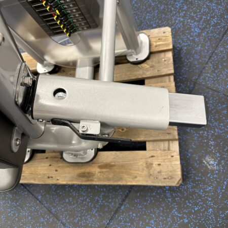Star-Trac-Instinct-Leg-Extension-1