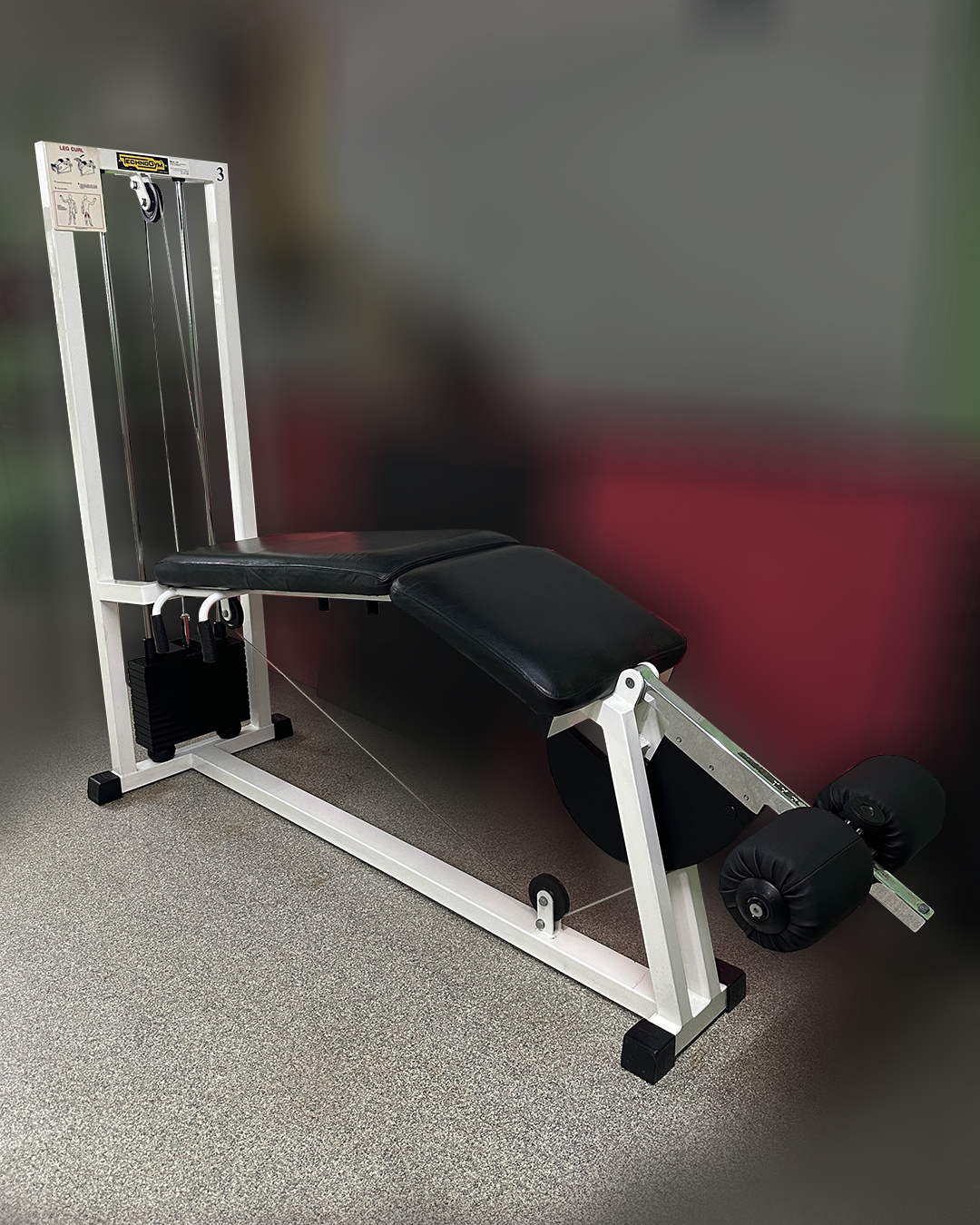 Technogym Isotonic Prone Leg Curl Technogym Isotonic Prone Leg Curl