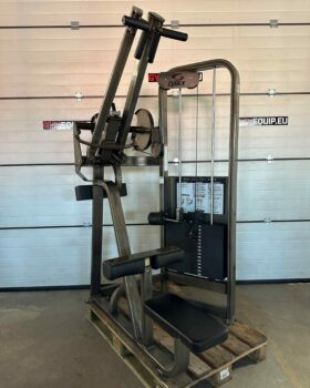 Cybex VR2 Dual Axis Lat Pulldown