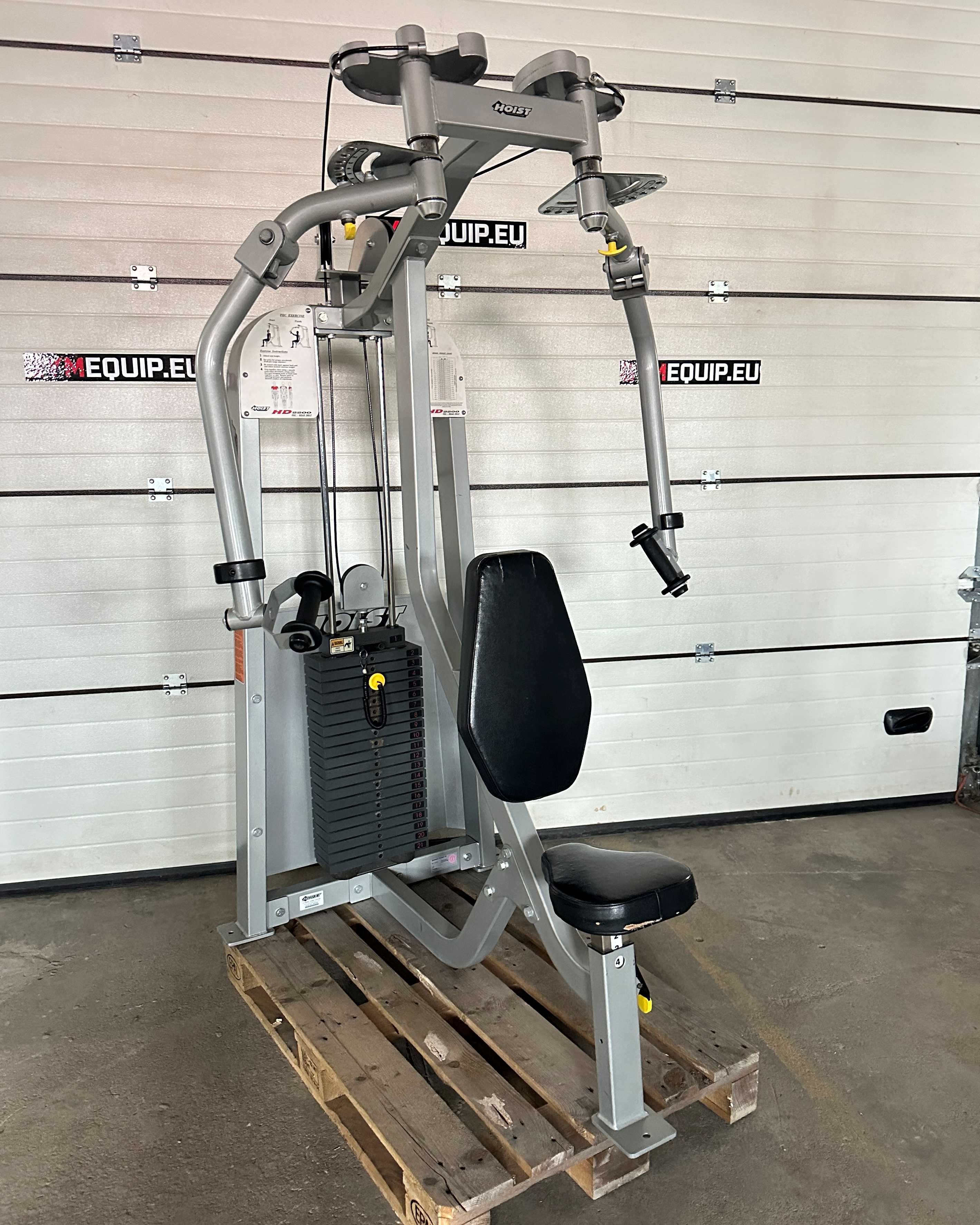 Hoist HD2200 Pec Fly Rear Delt Hoist HD2200 Pec Fly Rear Delt